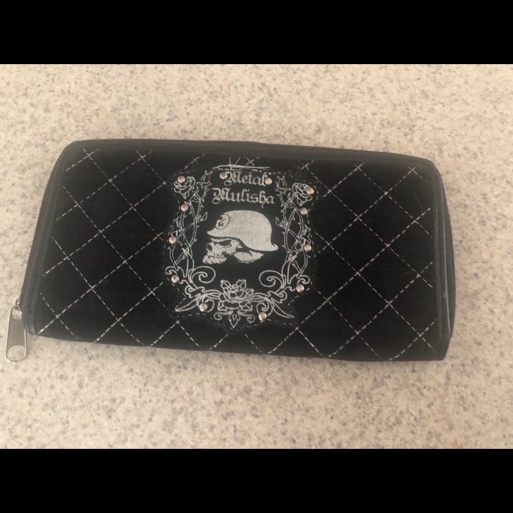 Metal mulisha